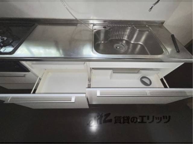 キッチン　下部収納