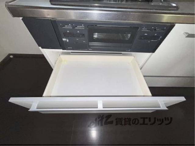 キッチン　下部収納