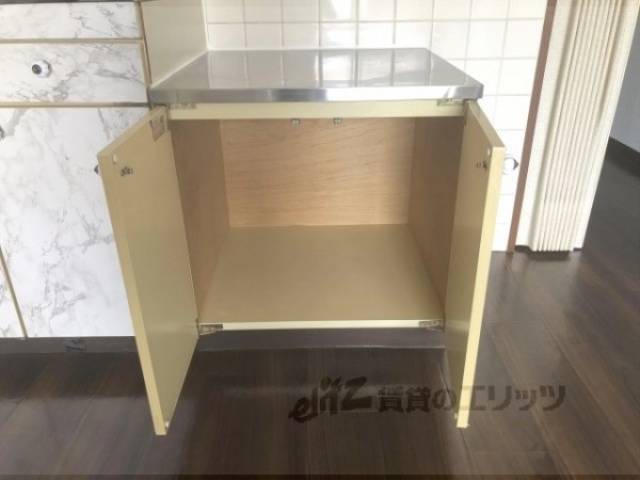キッチン　キッチン収納