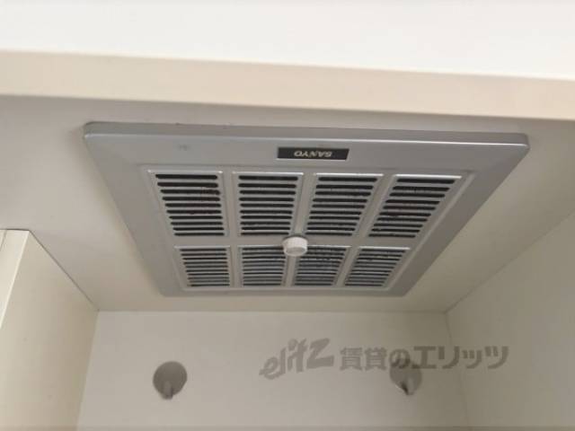 キッチン　換気扇