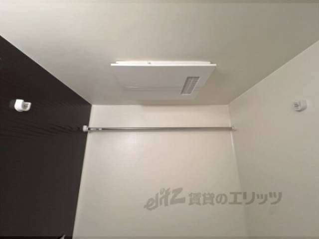 風呂　浴室物干し竿