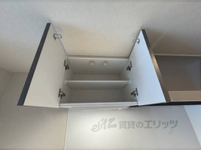 キッチン　キッチン上部収納