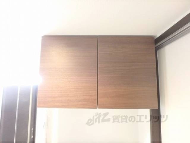 収納　洗濯機上部収納