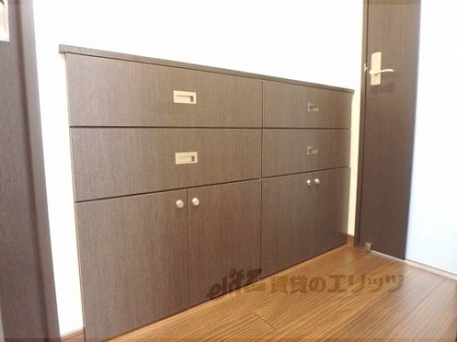 収納　廊下収納