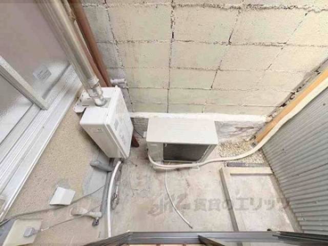 土間