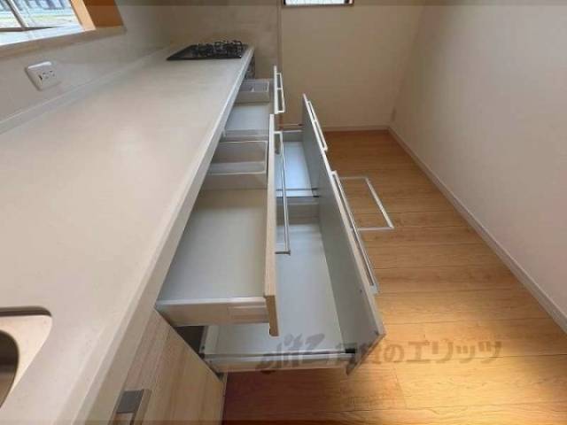 キッチン　収納
