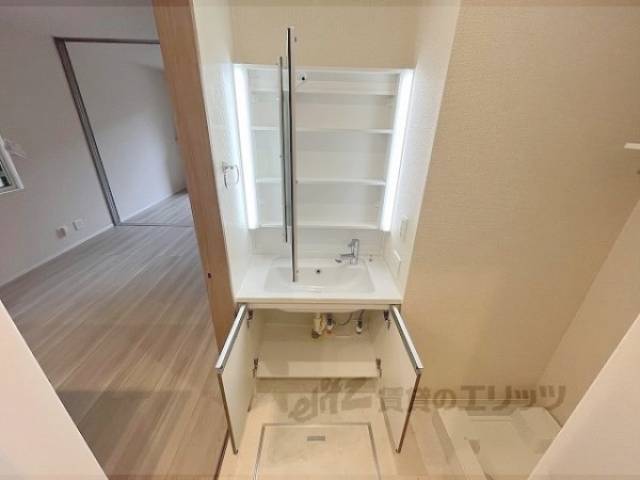 洗面所　下部収納