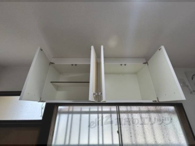 キッチン　キッチン上部収納