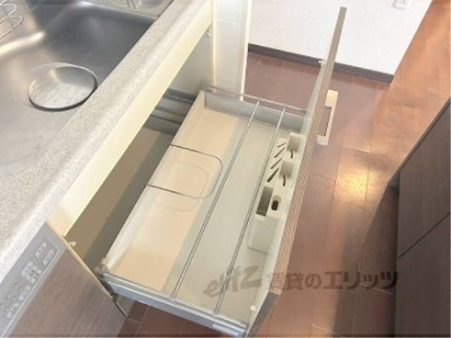 キッチン　下部収納