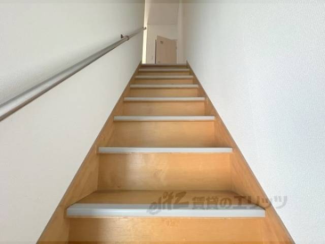 ２階への階段