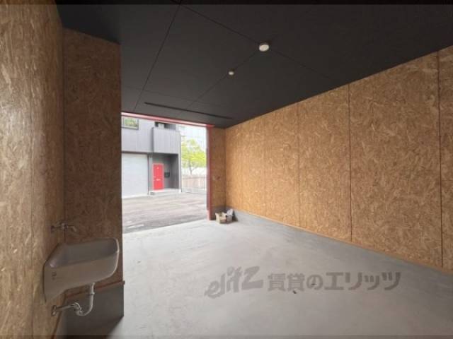 ガレージ