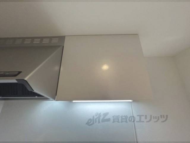 キッチン　上部収納