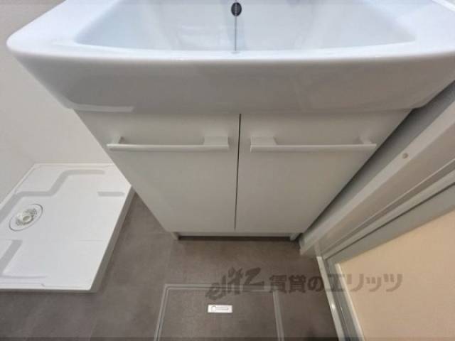 洗面所　下部収納