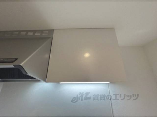 キッチン　上部収納