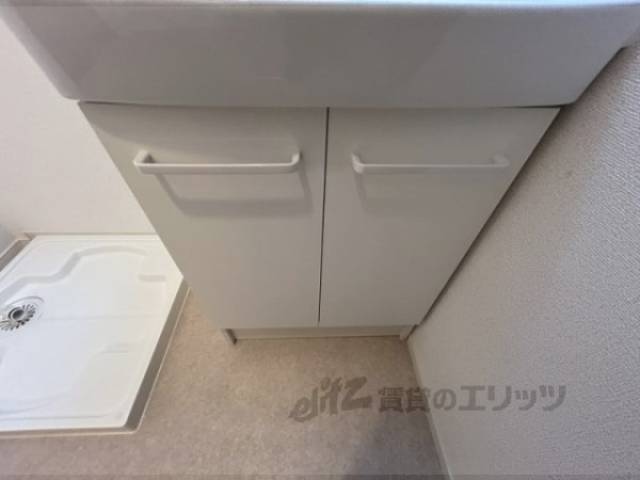 洗面所　下部収納