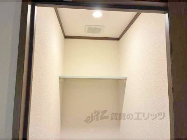 トイレ　収納