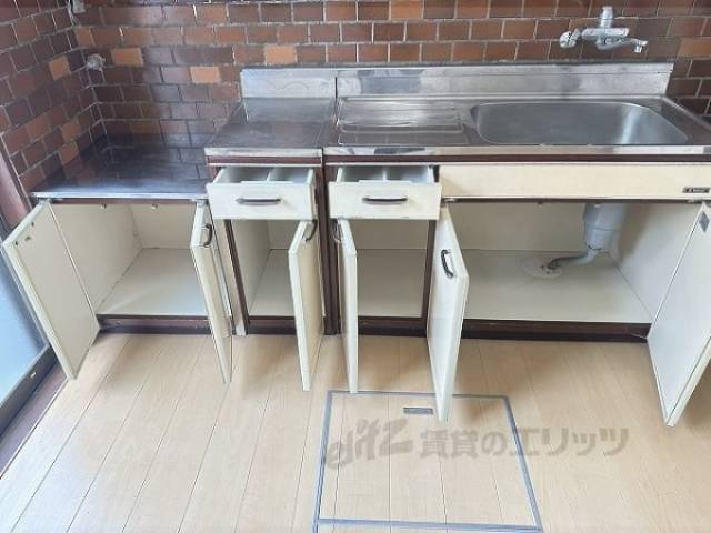 キッチン　下部収納
