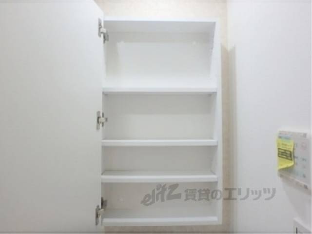 洗面所　収納上部