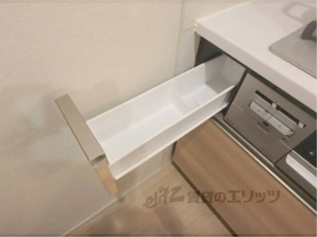 キッチン　収納下部