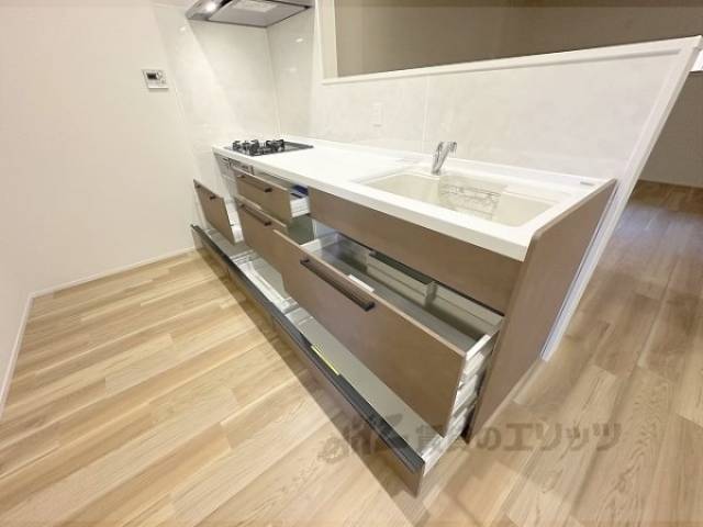 キッチン　シンク下収納