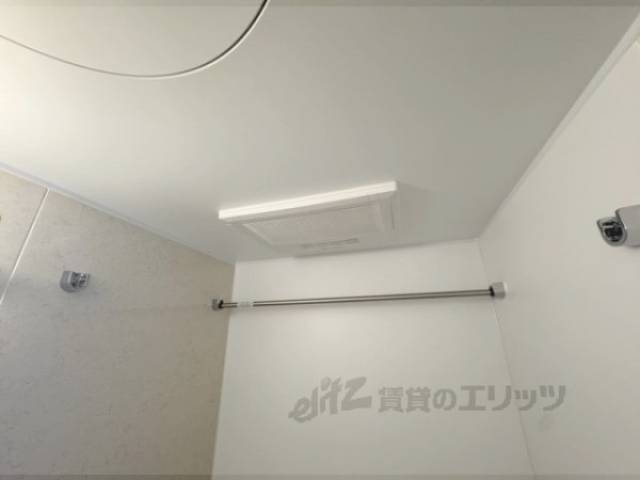 風呂　浴室物干し竿