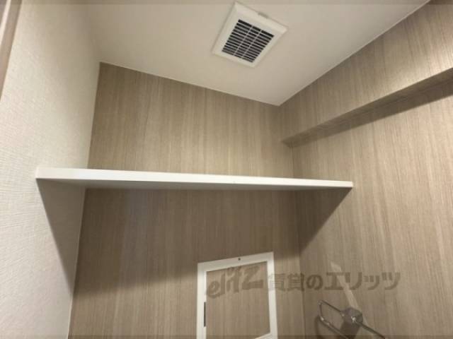 トイレ　物置