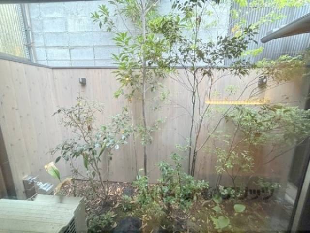 眺望　室内からみたもの