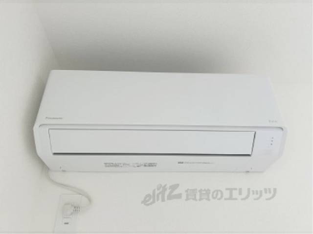 エアコン　リビング