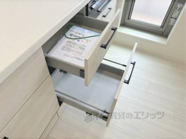キッチン　下部収納