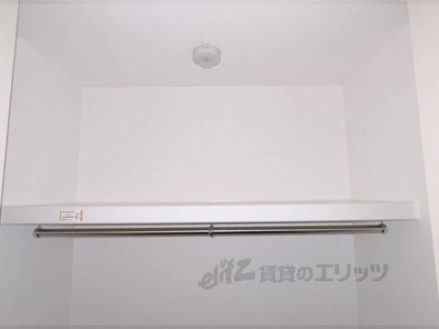 収納　収納上棚
