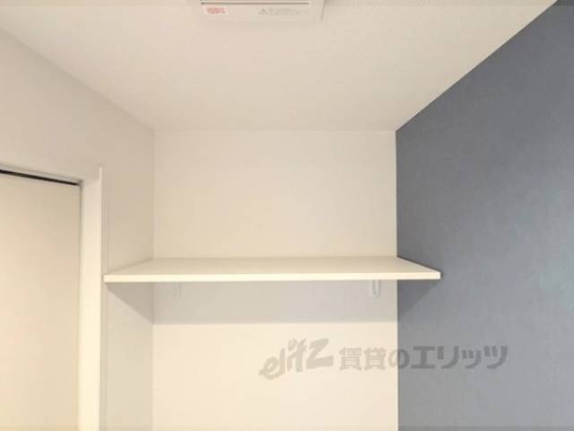 トイレ　トイレ上棚