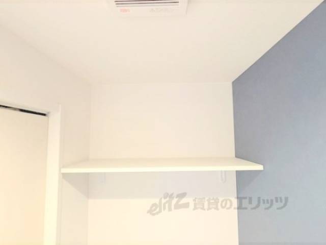 トイレ　トイレ上棚