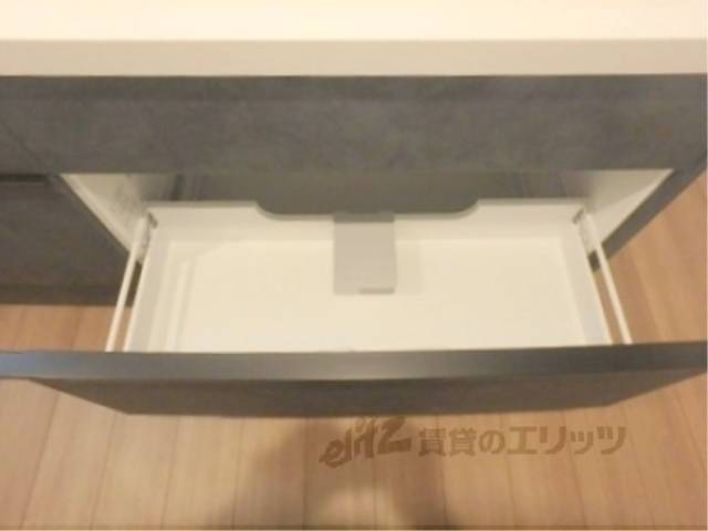 キッチン　収納下部
