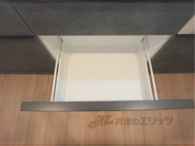 キッチン　収納下部
