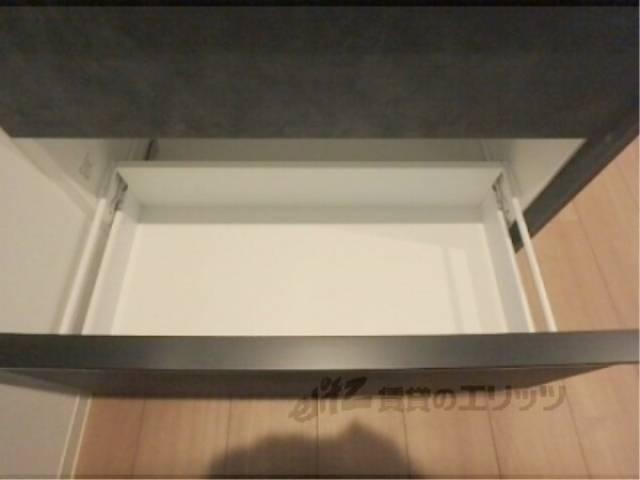キッチン　収納下部