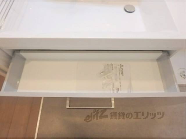 洗面所　収納下部