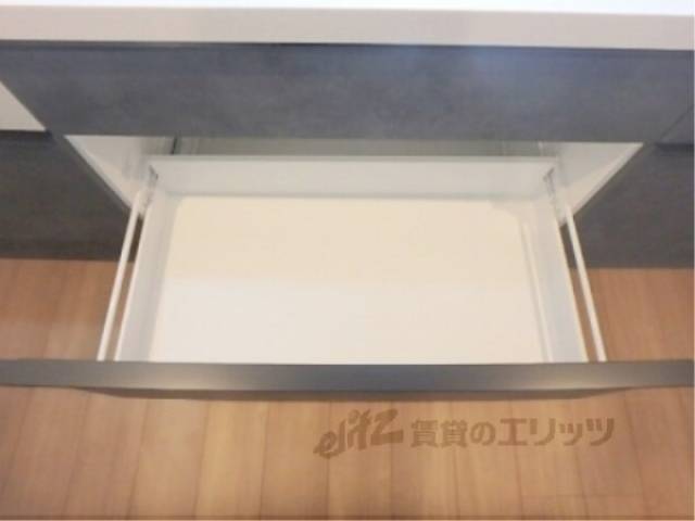 キッチン　収納下部