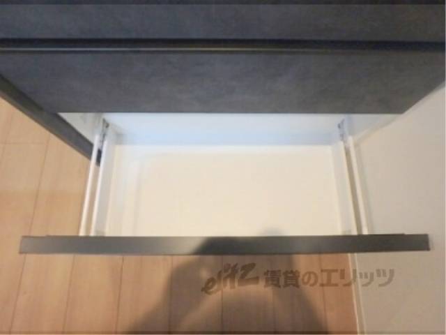 キッチン　収納下部