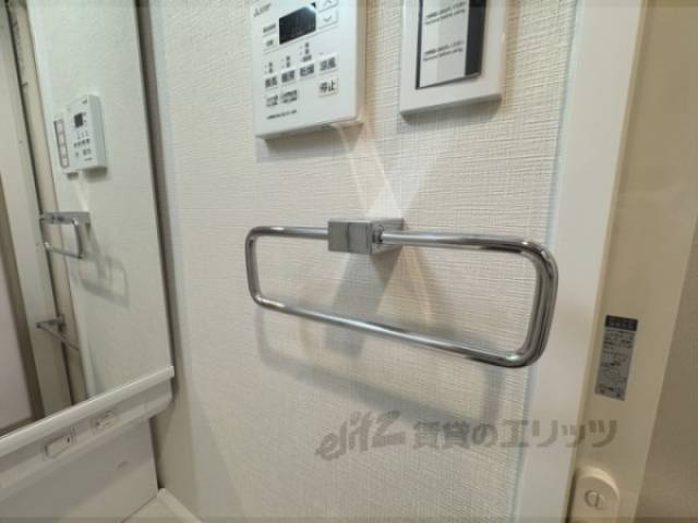 洗面所　タオル掛け