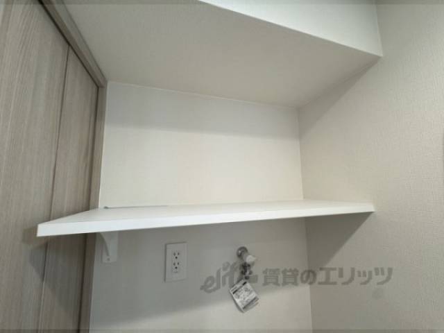 洗濯機置場　物置