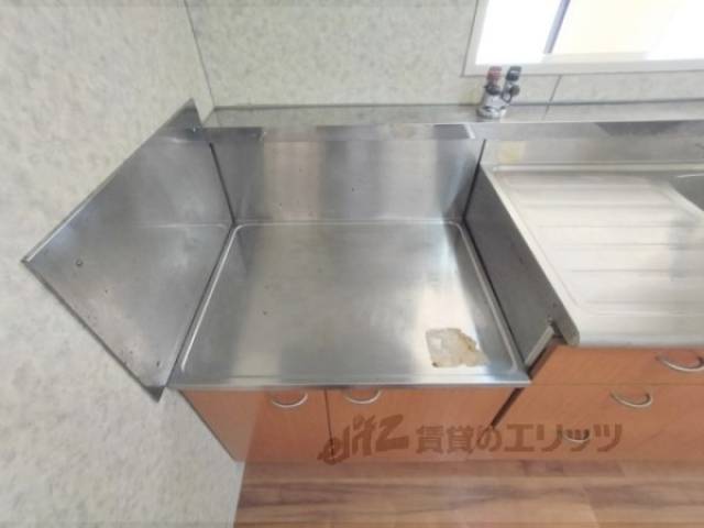 キッチン　コンロ置場