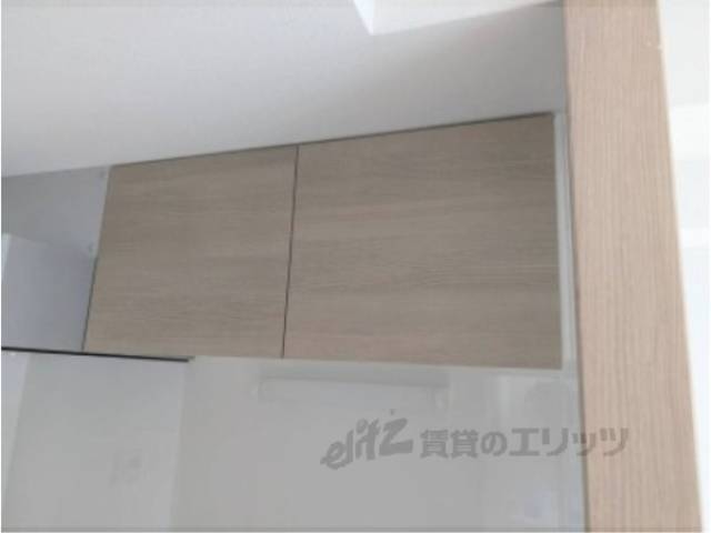 キッチン　上部収納