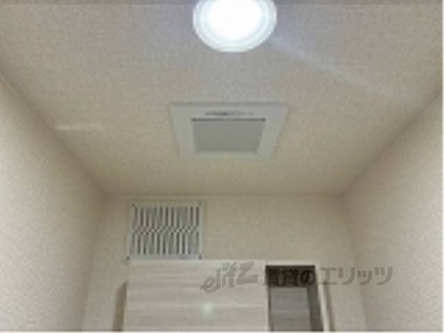 トイレ　トイレ換気扇