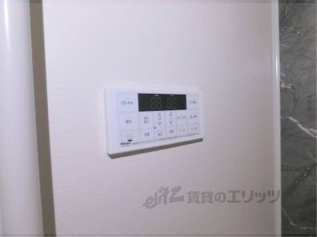 風呂　給湯器リモコン
