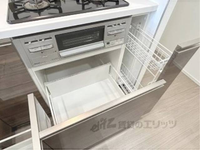 キッチン　下部収納
