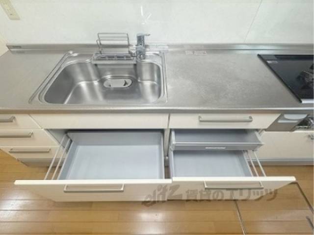 キッチン　下部収納