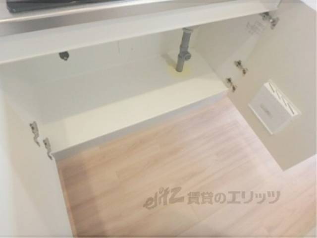 キッチン　収納下部