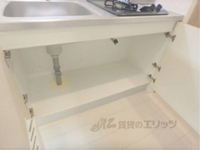 キッチン　収納下部