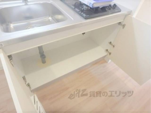 キッチン　収納下部