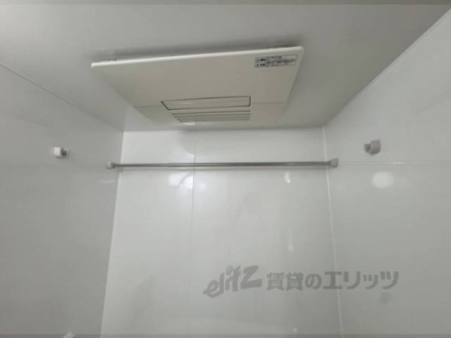 風呂　浴室物干し竿